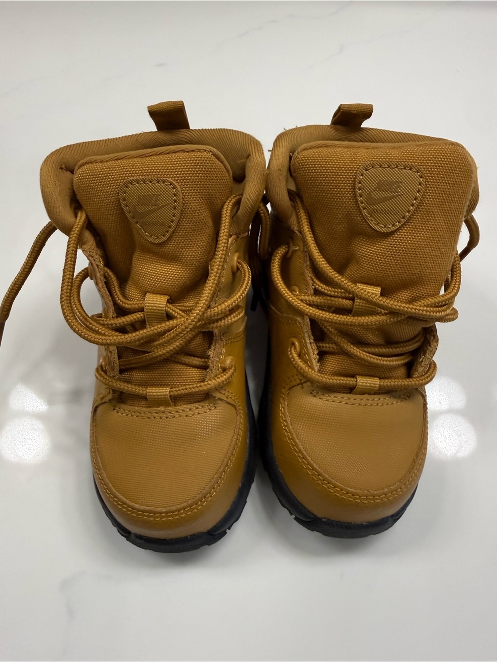 Nike Manoa Leather High Top Sneakers Boots Wheat/Black Shoes Tan Brown size 8C.